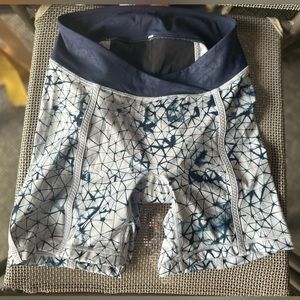 Lululemon Bike Shorts Size 6